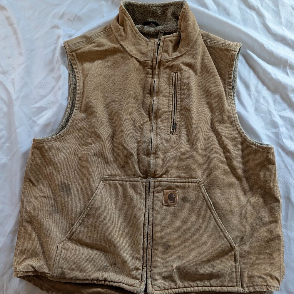 Carhartt Men's Large Tan sherpa lined vest, V33 CML